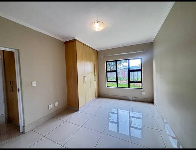 3 BEDROOM APARTMENT FOR SALE IN UMHLANGA RIDGE
